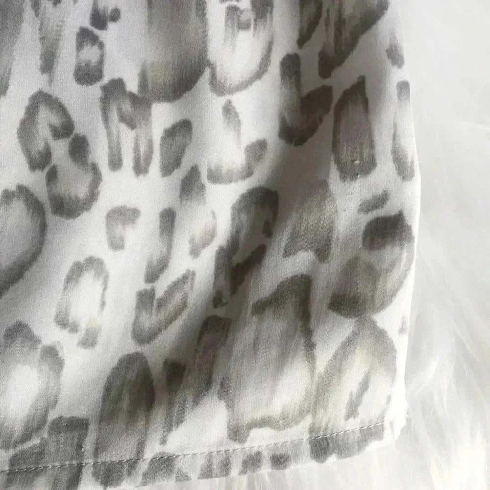 Chico’s Leopard Cheetah Gray & White Tank - Picture 4 of 7